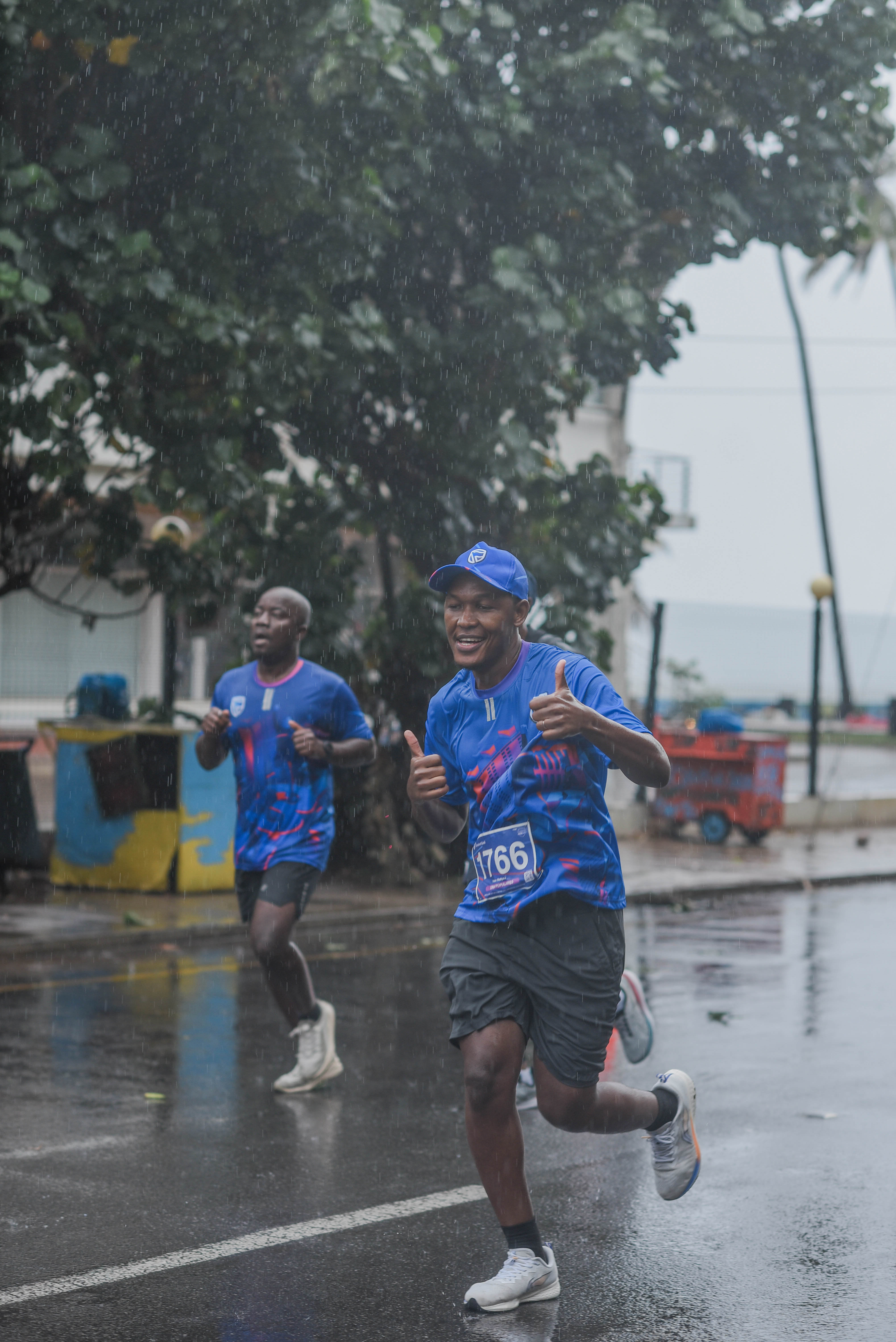 57Corrida Azul.jpg